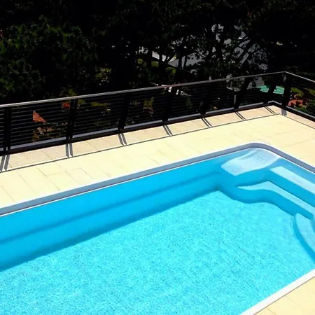 Comfy Ground-floor Steps Form The Appartement *