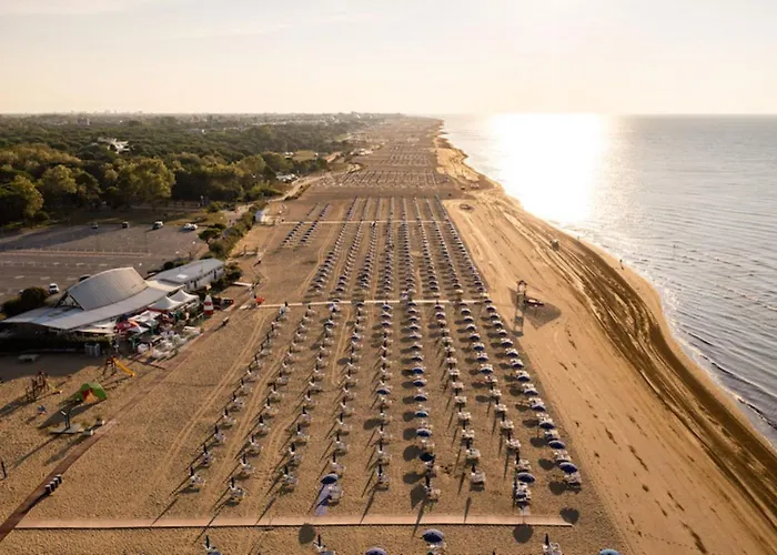 Апартаменты Comfy Ground-floor Steps Form The Бибионе